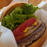 隠れ家のような入口が楽しい！フレッシュネスバーガー イオンモール橿原店を訪問